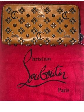 ♥️ Christian Louboutin Panettone Wallet Spikes Loubinthesky Seville Calf Leather